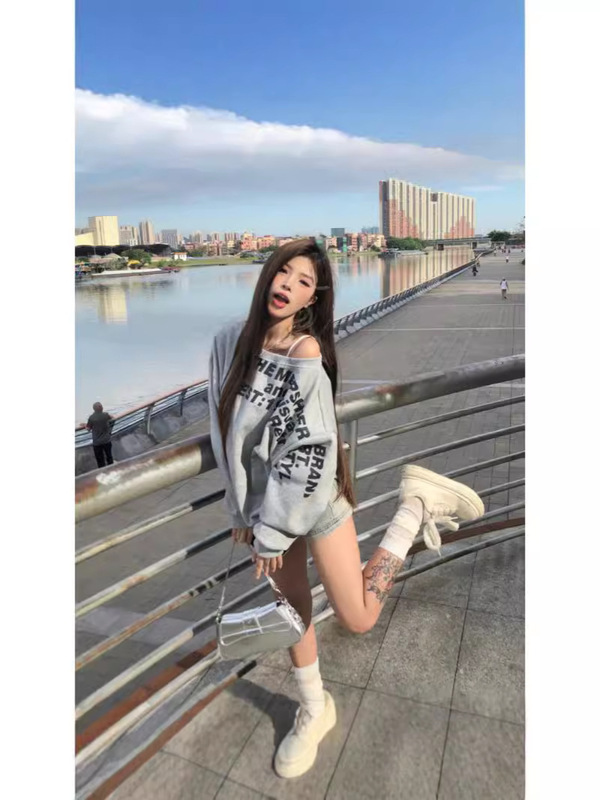 美式辣妹字母印花卫衣女秋冬新款宽松斜肩设计感长袖上衣|undefined
