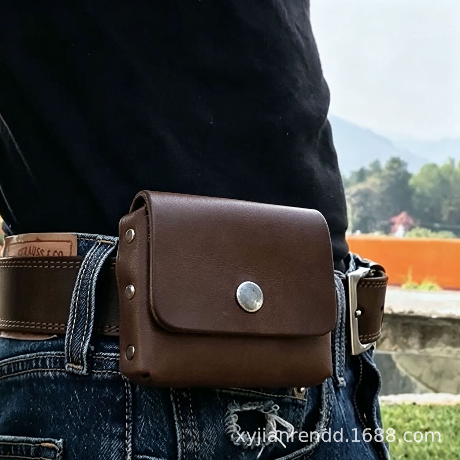 Cross-border in-stock vintage PU rivet horizontal waist bag, men's commuter ID and money waist wallet with snap button card holder