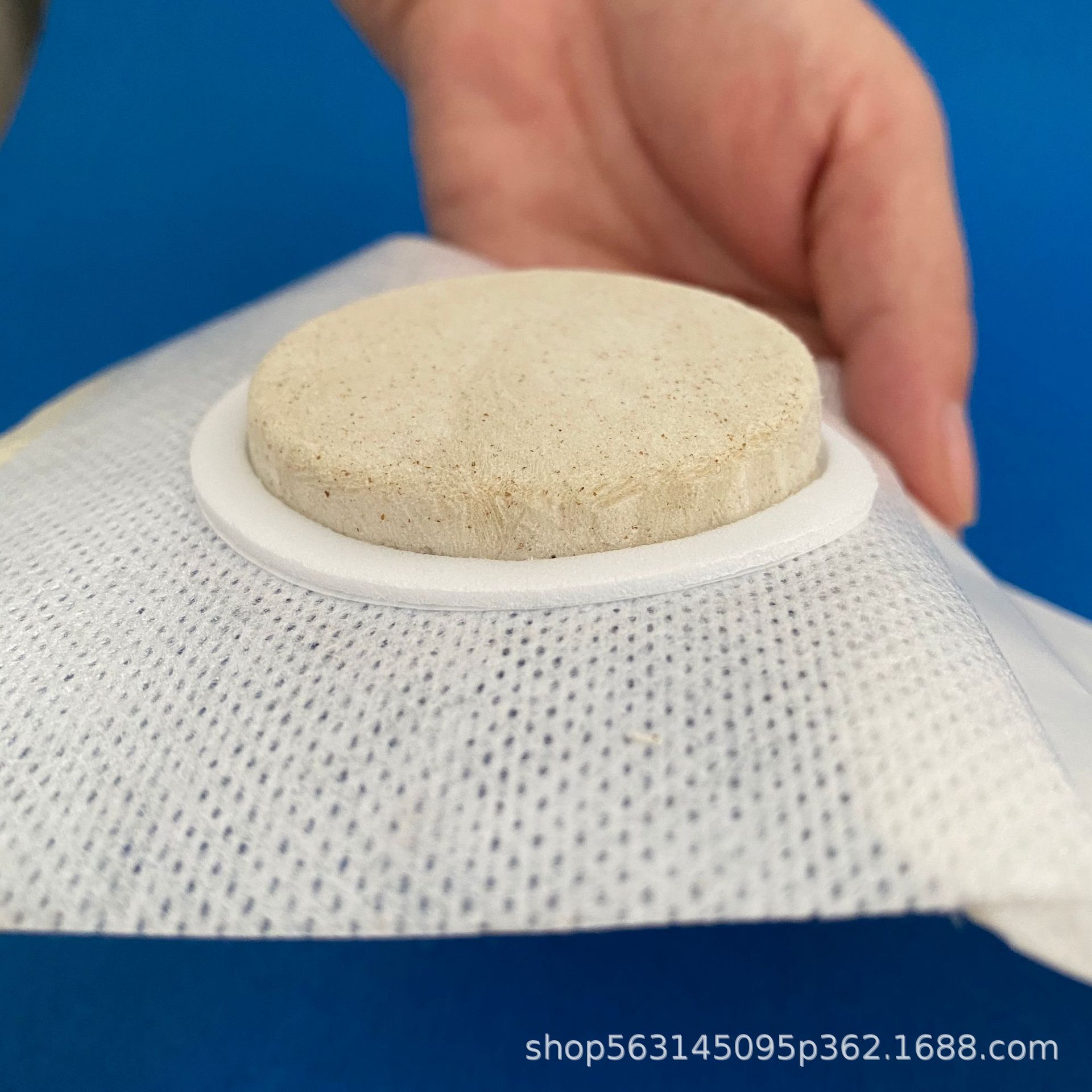 厂家批发沙蒿子饼保湿性好吸水性渗透性强3.0cm5.2cm5*7cm纯度高