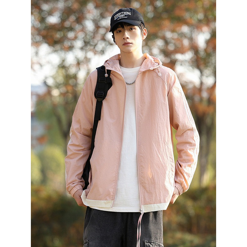Fuente de fabricantes de seda de hielo chaqueta solar para hombres y mujeres de verano nuevo anti-UV de manga larga chaqueta con capuchón ligera