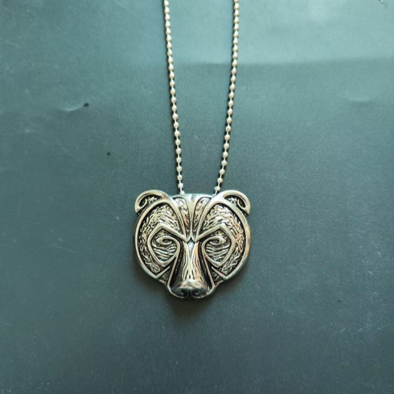 Fashionable personalized creative animal black bear head necklace for men's street punk pendant, versatile and_voghion.com