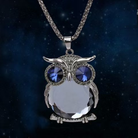 Women's Sparkling Diamond Animal Pendant Necklace Versatile Chain_voghion.com