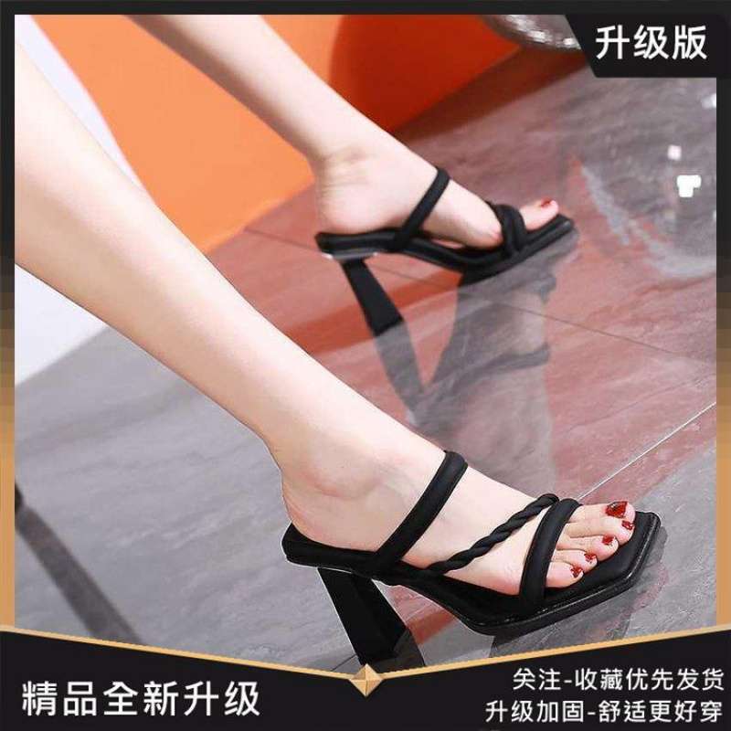 Zapatillas de moda de tacón grueso de 9cm para mujer 2025 verano nuevo estilo sandalias de tacón alto con punta abierta