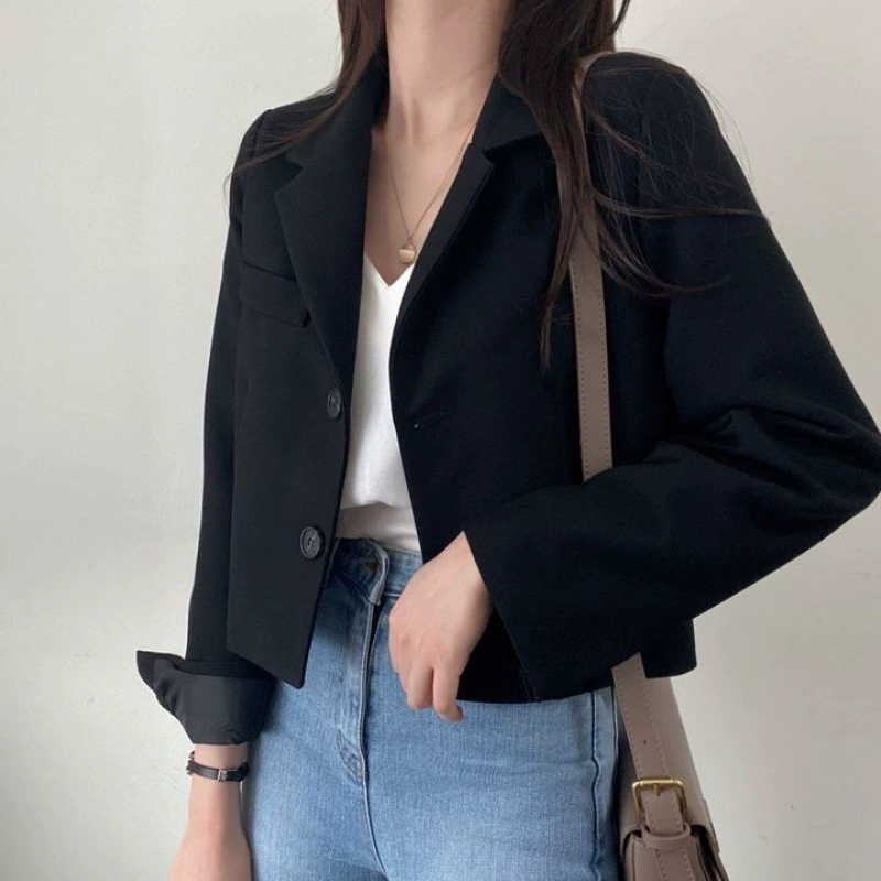 Простой и элегантный женский приталенный блейзер с пуговицами на рукавах в корейском стиле, новая повседневная однотонная короткая куртка-блейзер весны и осени 2025 года.