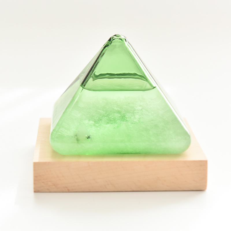 Botella tormenta pirámide verde + base luminosa