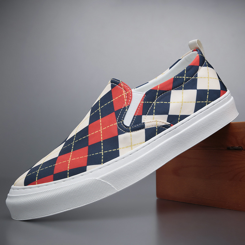 Trendiga canvas herrar som andas sommar, en fot för lata loafers, casual boardskor med tjocka sulor, svart och vit_voghion.com