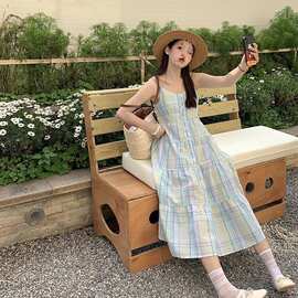 小清新格子吊带连衣裙女夏季2026新款法式桔梗初恋气质甜美长裙子