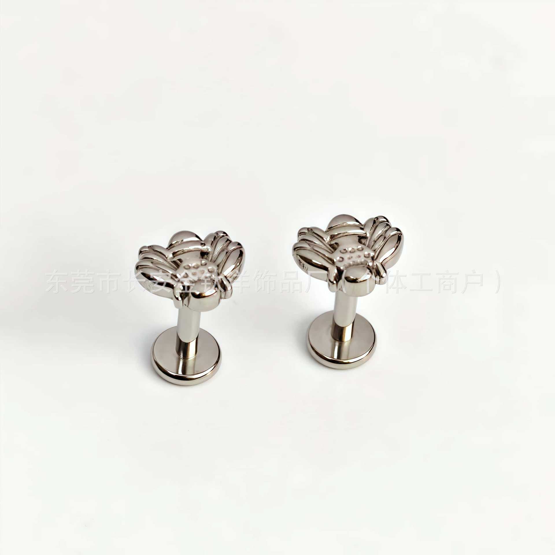 Labret piercing jewelry detail image