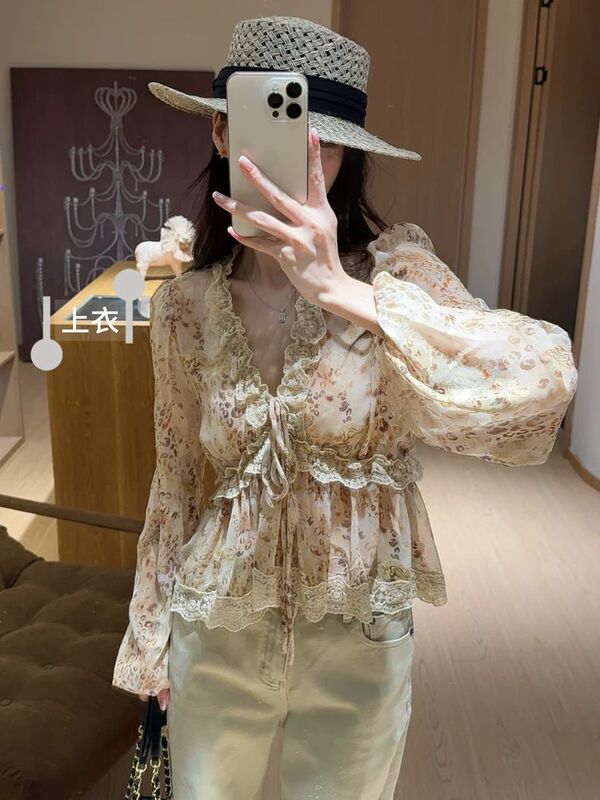 Floral Lace-Trimmed V-Neck Long-Sleeved Shirt with Tie Design
