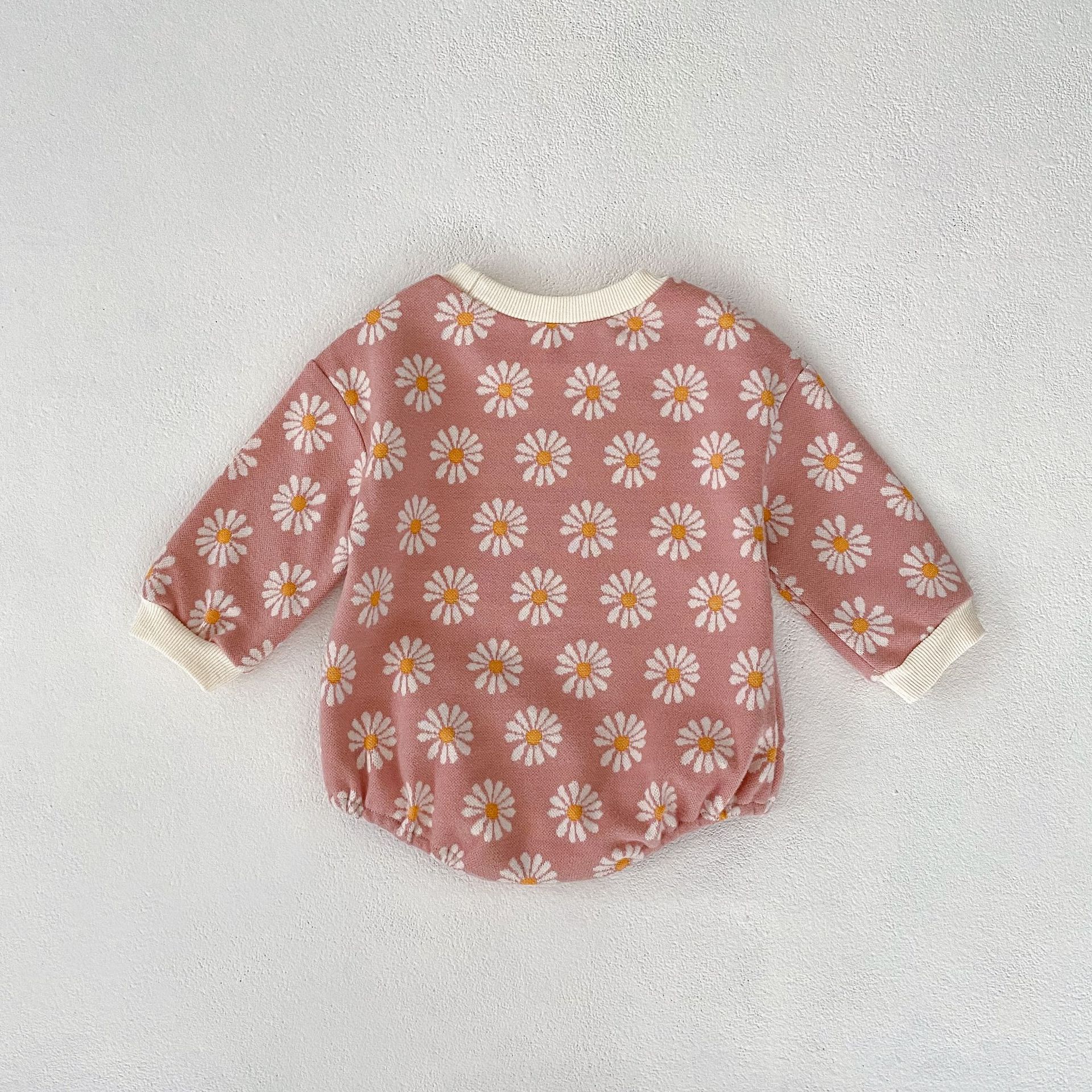 Ins 2024 autumn clothing for infants, young children, girls, babies, fresh flowers, jacquard long sleeved crawling_voghion.com