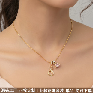 ���������˹�26��ĸ�朶�Ͱ���Ů�羳����վtk�W�����R�d�~��