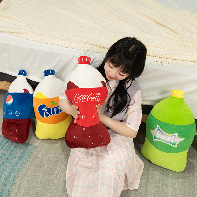 Bebidas de simulación creativa Coca-Cola Sprite almohada juguetes de peluche muñecas de dos dimensiones almohada de siesta extraña