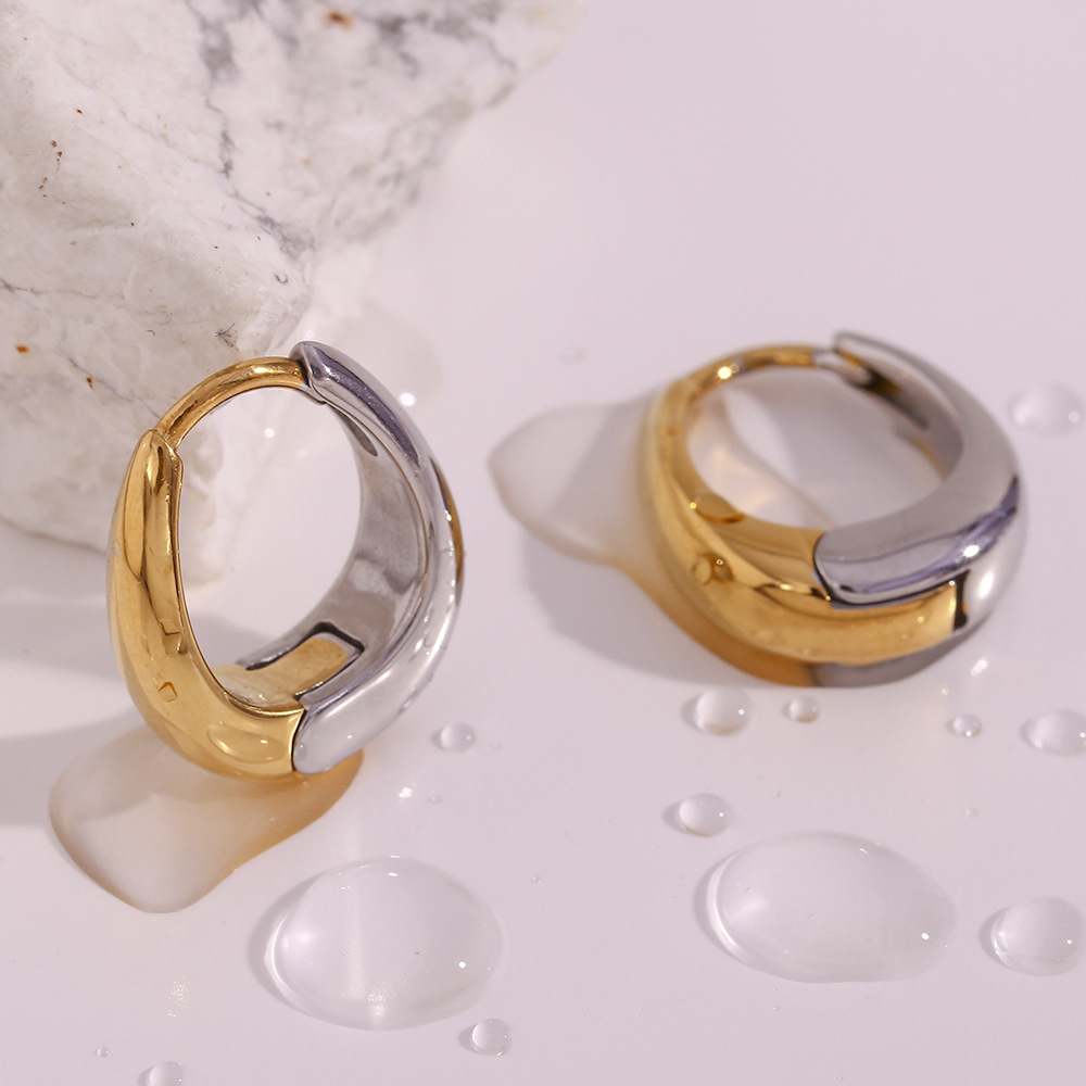 Mini Pear Shape Earrings 8