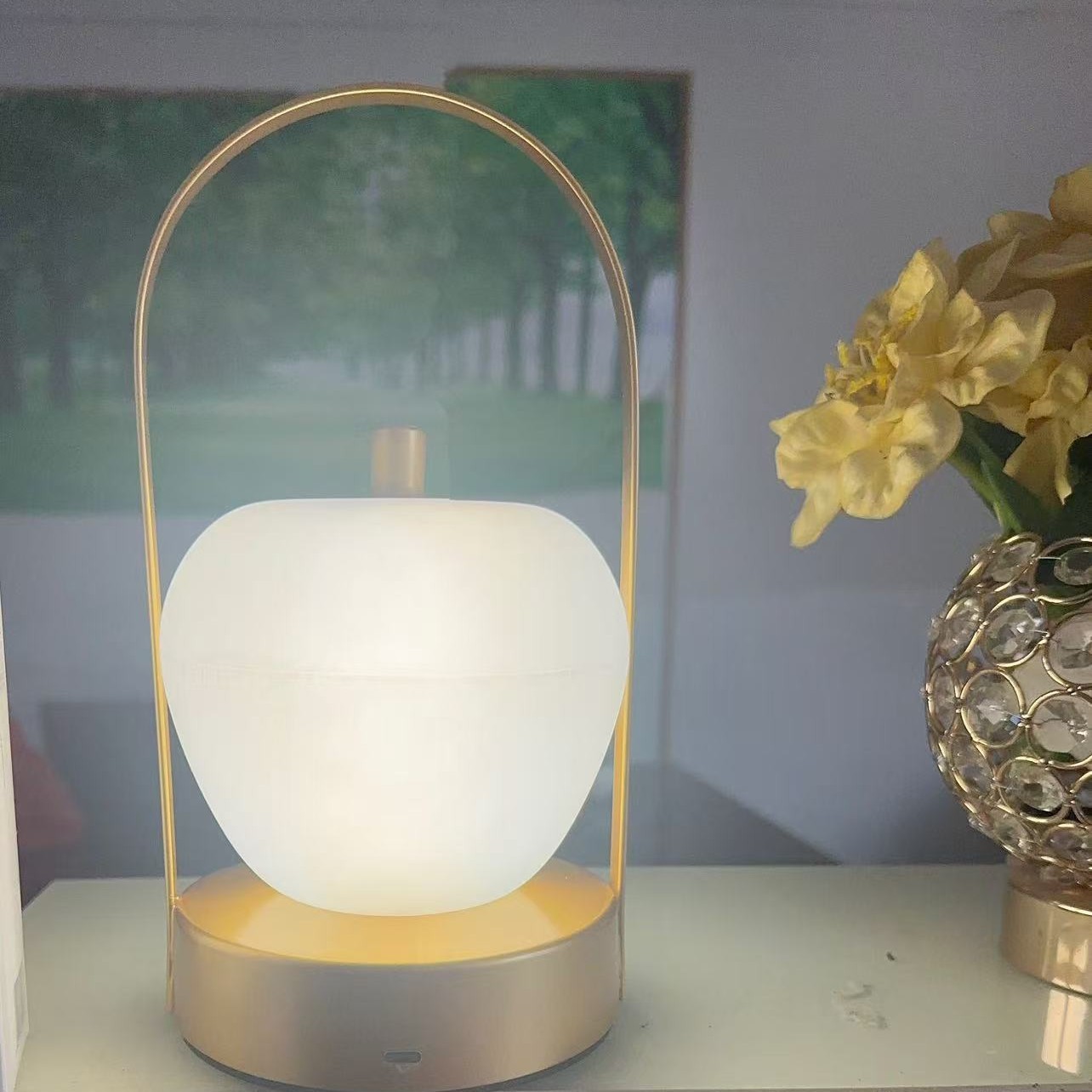 Lámpara Nocturna Portátil Recargable con Protección Ocular para Dormitorio