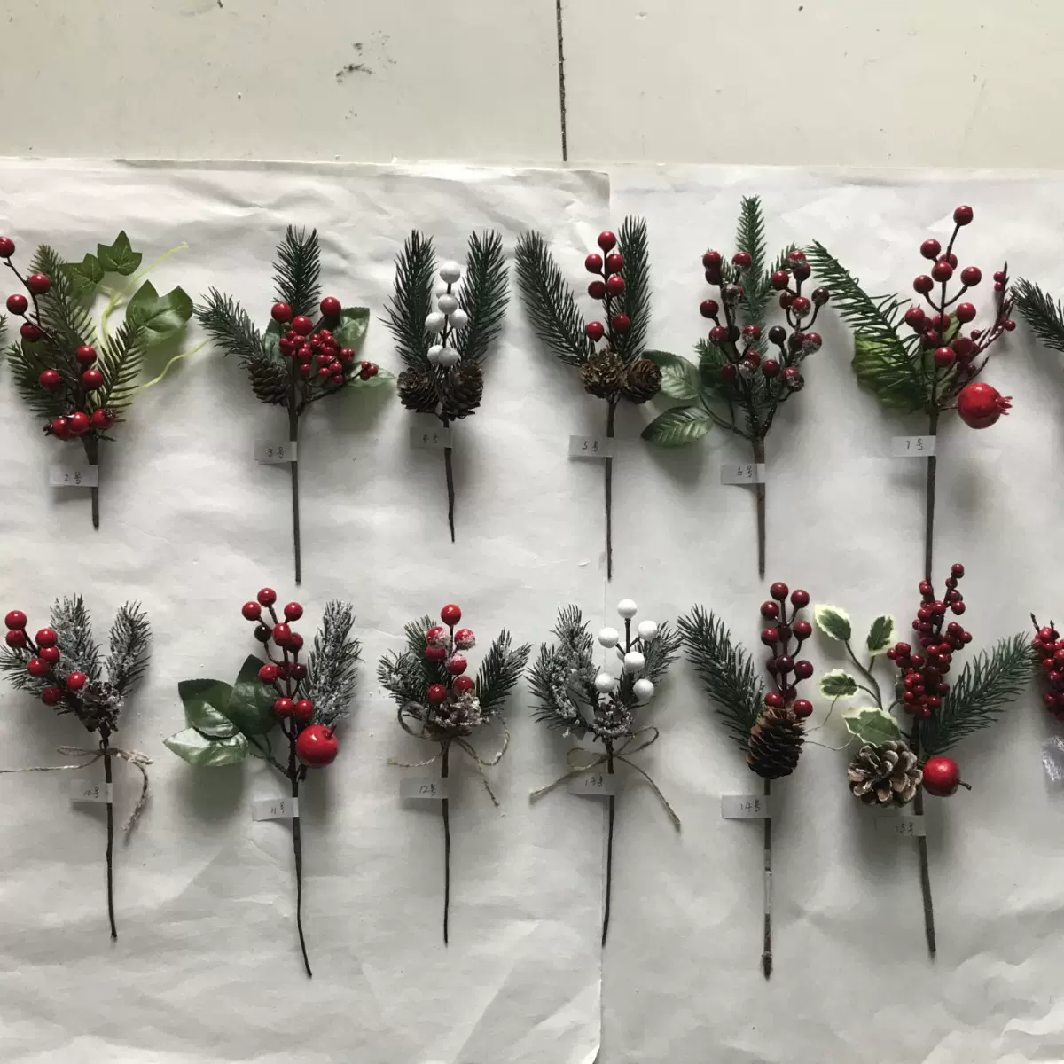 厂家直供 圣诞新年装饰配件 婚庆 婚礼diy辅料 发财果中枝圣诞花