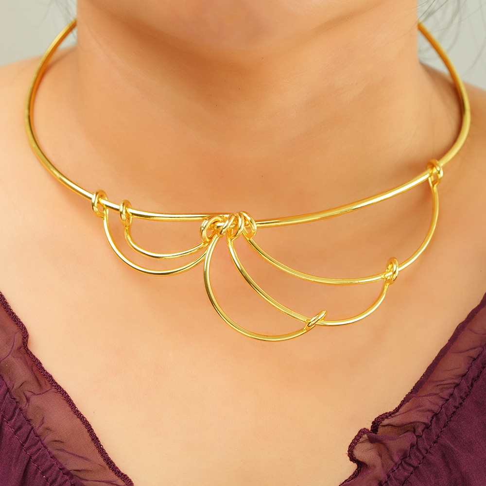 Europa y América sensación de diseño minimalista de acero inoxidable personalidad joyería india collar collar al por mayor