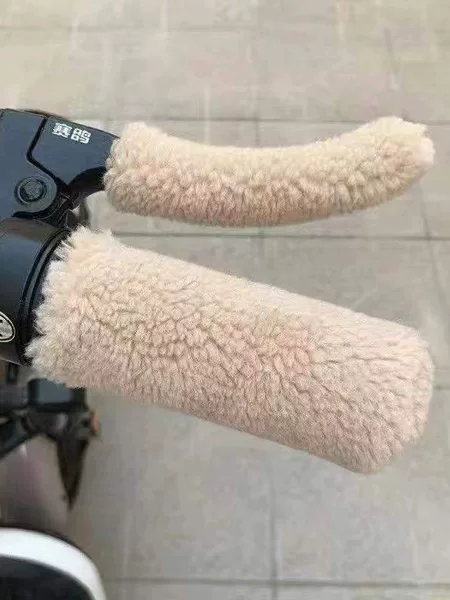 New Motorcycle Three-wheeled Boxcar Electric Handle Set Winter fleece-lined Warm Universal Particle Velvet Handle Set Electric Car
