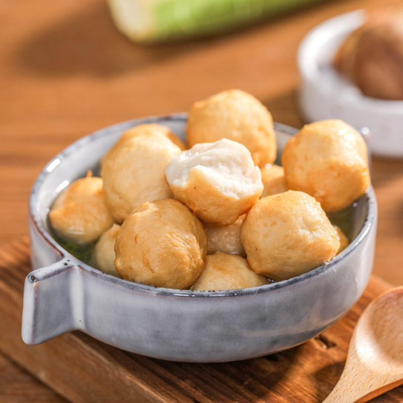 Hong Kong style curry fish balls, golden fish balls, hot pot balls, Oden ingredients, barbecue skewers, spicy hotpot, commercial wholesale