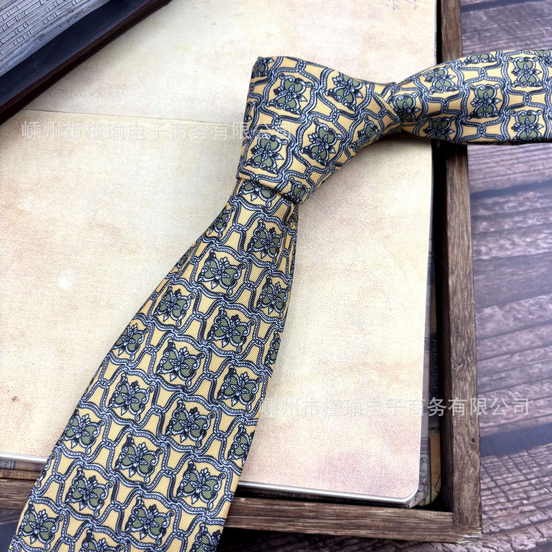 22 옐로우 나비 프린트 핸드메이드