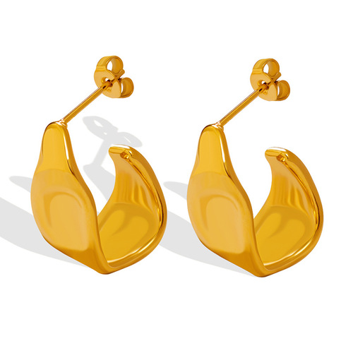 New European and American fashion simple ins style irregular C-shaped geometric earrings titanium steel gold-plated ear studs ear accessories 