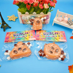 ネットセレブの新しいかわいいラピバラピンチ減圧アーティファクトピンチ減圧おもちゃ卸売露店