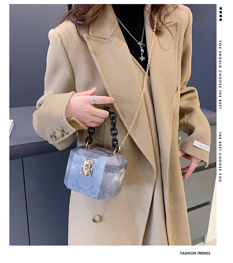 Women's Small Arylic Solid Color Vintage Style Classic Style Square Lock Clasp Box Bag display picture 1