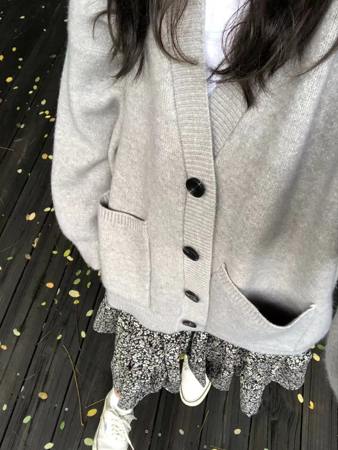 Coreano suave glutinoso cuello v manga larga suéter de viento perezoso abrigo otoño y invierno nuevo estilo casual exterior suelto cardigán de punto para mujeres