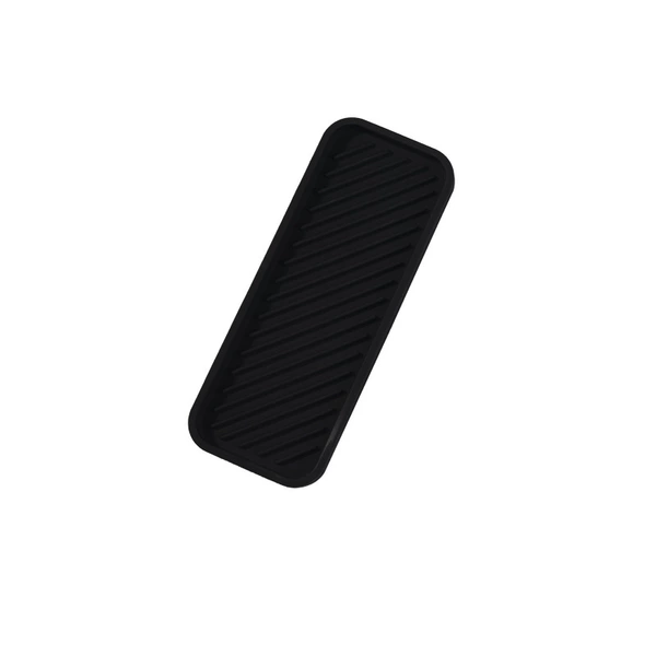 Medium black