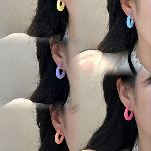 Spring colorful fresh frosted small C-shaped geometric earrings European and American rose pink hot girl temperament women's earrings wholesale