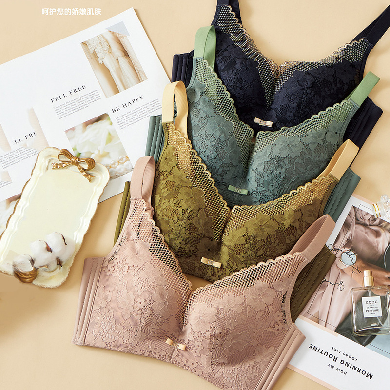 Non-Magnetic Underwear Retro Lace Soft and Comfortable Smooth Lining Breathable Push-Up Adjustable Bra
