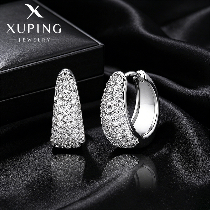 Xuping gemas artificiales cerradas de geometría círculo de moda simple Europa y América pendientes de aleación de cobre transfronterizos pendientes para mujeres