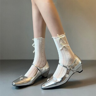 ˮ荻���͸����^�\�چ�ЬŮ��ʽܛƤһ�ֿ��yɫ������Ь������