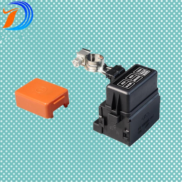 三路熔断器盒总成