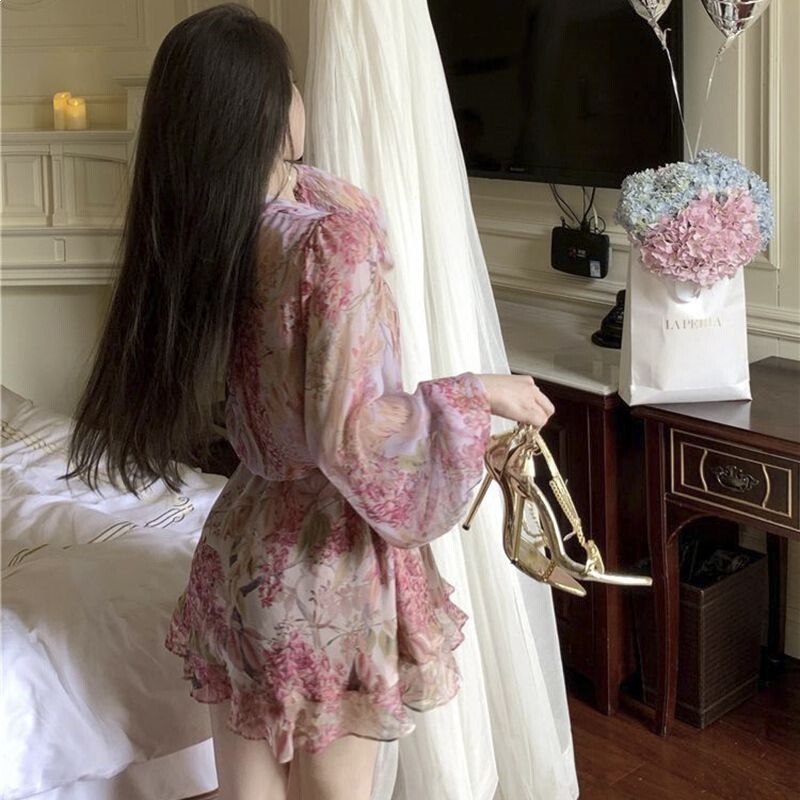 French-Style Floral V-Neck Long-Sleeve Chiffon Dress for Women, Summer Tie-Waist Pink Short Dress, Petite-Friendly