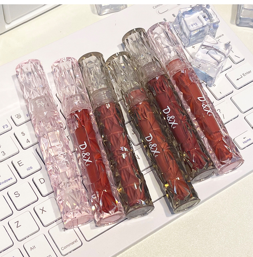 DIXI Moisturizing Mirror Water Light Lip Gloss, brightening and whitening, hydrating lipstick, chubby lips, versatile makeup, affordable wholesale undefined