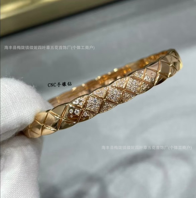小香风coco菱格纹镶钻手镯精工CNC镀18k玫瑰金轻奢小众高级感手环|undefined