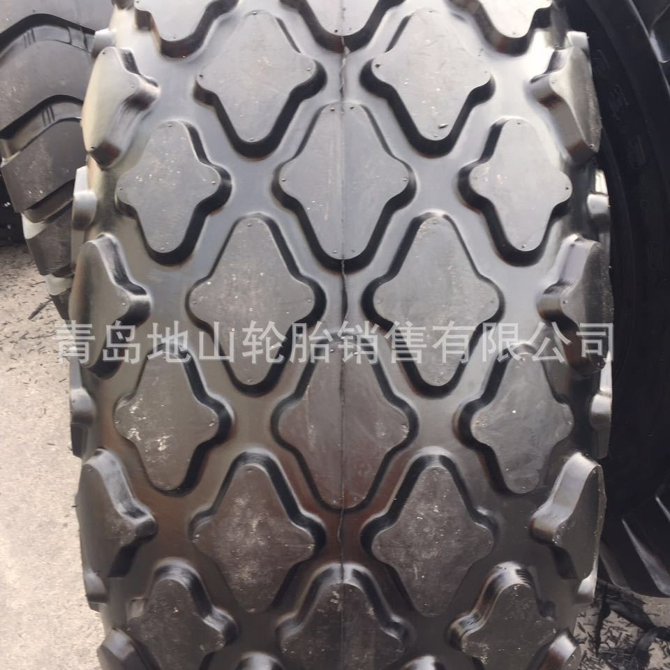 现货供应风神牌23.1-26压路机轮胎 质量保证