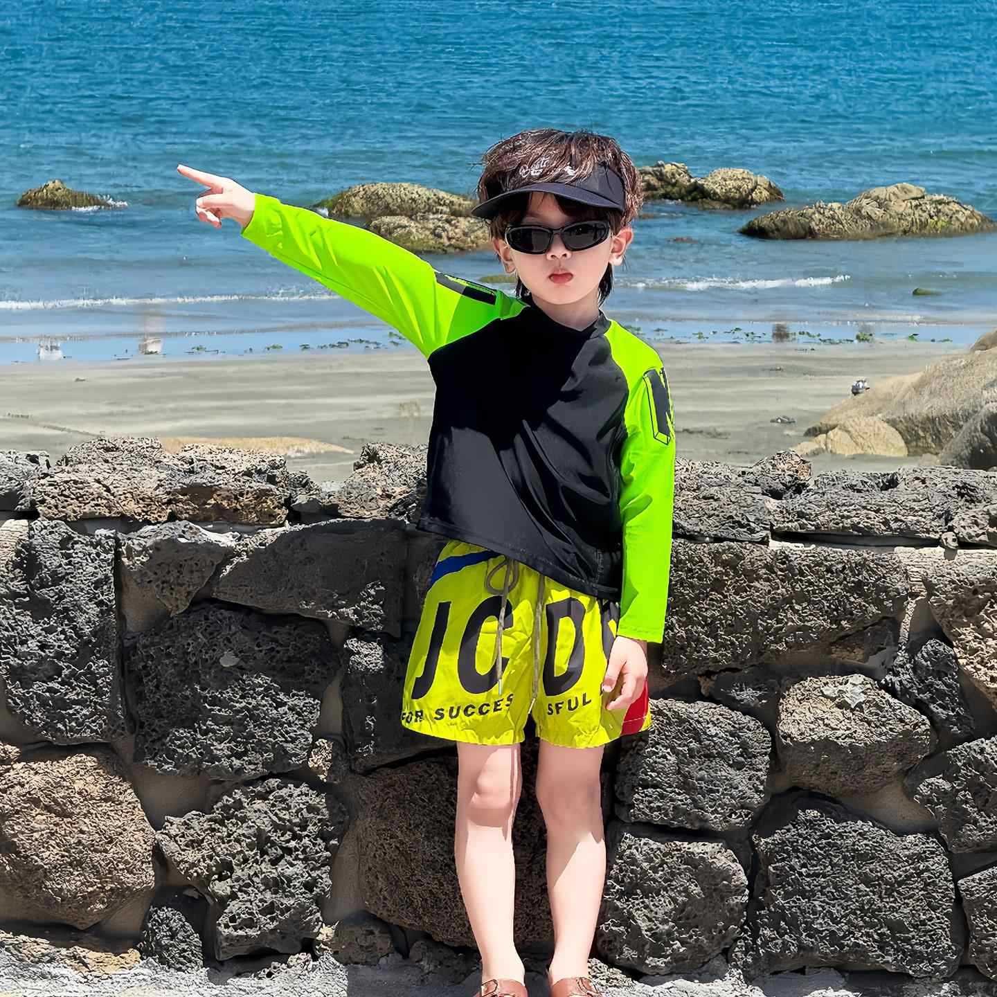 [with Hat] Children's Swimsuit Boys' New Long-Sleeved Boys' Student Swimming Trunks Quick-Drying Split Beach Swimsuit