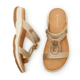 坡跟凉鞋;平底凉鞋;厚底凉鞋