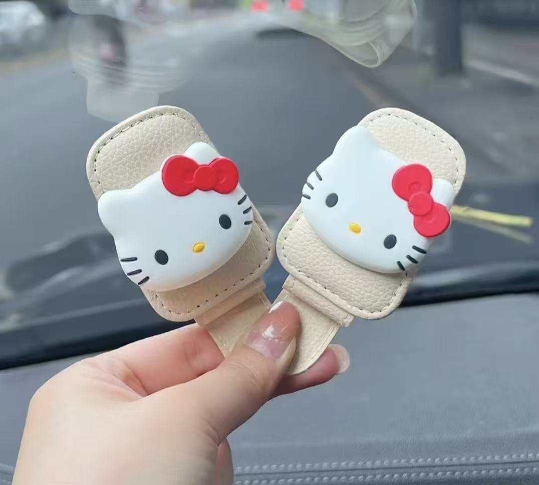 Cute Kt Cat Car Sunglasses Holder, Multifunctional Sun Visor Storage for Sunglasses, Cards, and Cute Receipt Clip