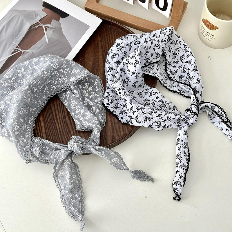 Turbante de alta calidad en un triángulo nuevo bufandas de flores de primavera y otoño bufandas de algodón y lino bufandas de seda al por mayor