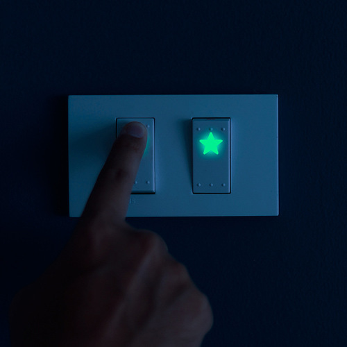 Foreign trade hot-selling luminous dot star sun combination fluorescent sticker home decoration luminous switch wall sticker
