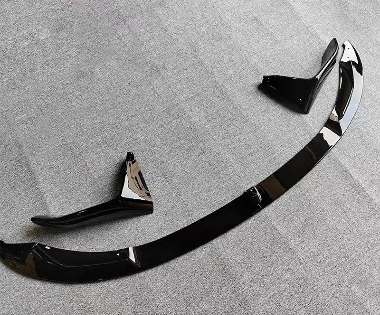 For BMW M3/M4 Front Lip F80 F82 MP Style Gloss Black/Carbon Fiber