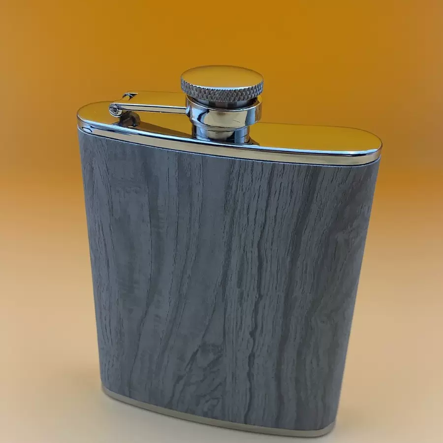 厂家定制新颖304不锈钢木纹皮酒壶