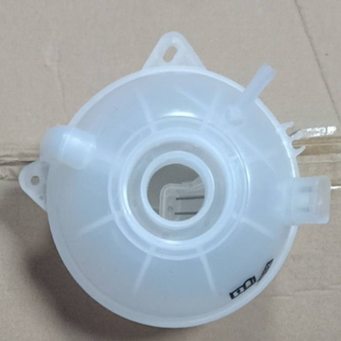 1J0121403B Expansion Water Tank Coolant Tank Compensation Tank for Jetta Bora Lavida Golf Water Tank