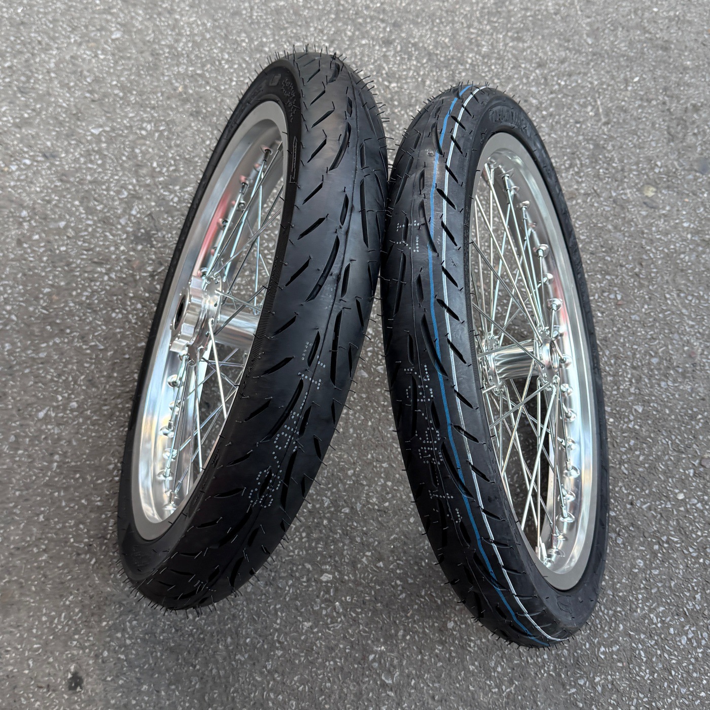 Suitable for Surron Light Bee X modified front 1.60-17 and rear 2.15-17 slick tire wheel set assembly 17inch wheel hub