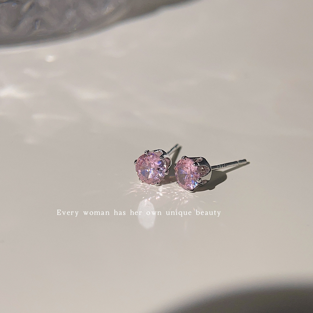 1_0021_Every woman has her own