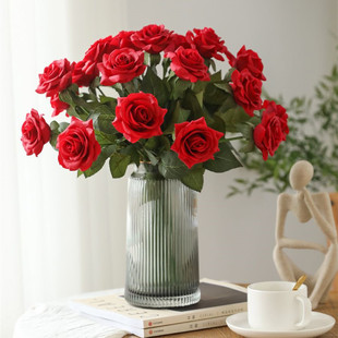 Realistic moisturizing flower arrangements for living room, decorative flowers