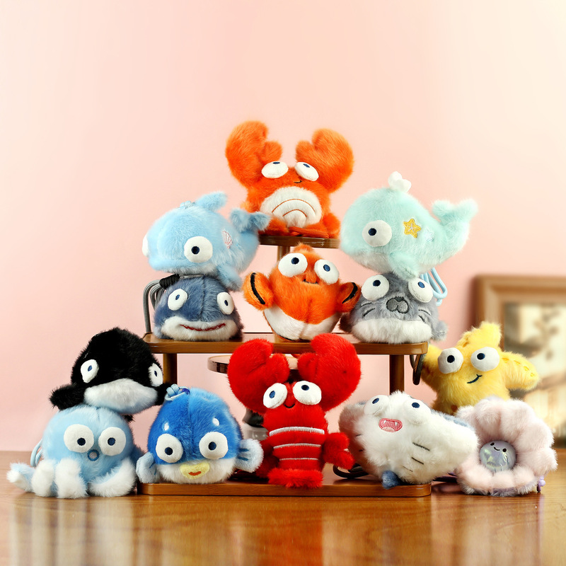 Cute and adorable ocean animal plush toy, lobster-shaped bag charm, keychain, and doll Cute and adorable ocean animal plush toy, lobster-shaped bag charm, keychain, and doll