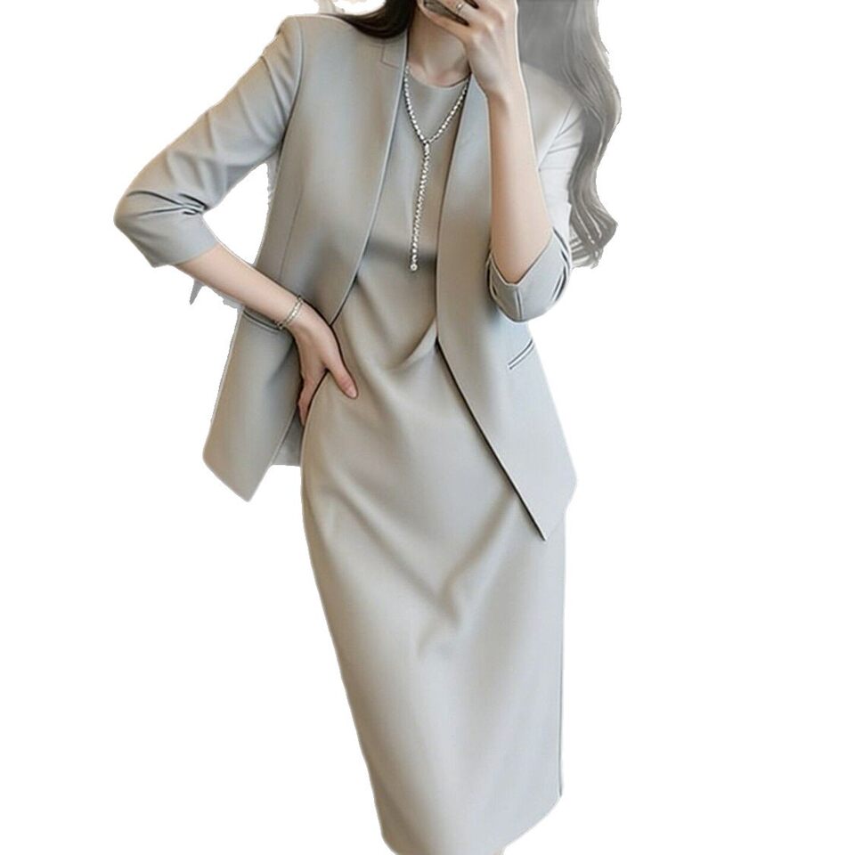 Bộ vest nữ cao cấp gồm áo vest và đầm liền thân hai mảnh, tay lửng, cổ vest, váy midi dáng đứng — Màu xám nhạt